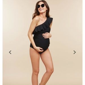 Ruffle one-shoulder maternity swimsuit SPF 50